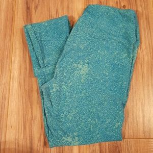 Lularoe OS Teal Galaxy leggings!